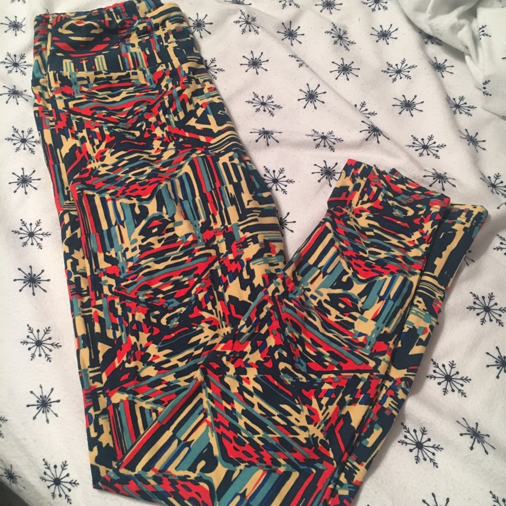 LuLaRoe OS Aztec Inspired Leggings
